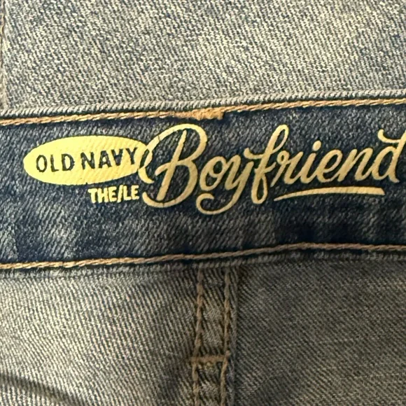 Old Navy Blue Boyfriend Jeans with Classic Denim Wash - Picture 6 of 7